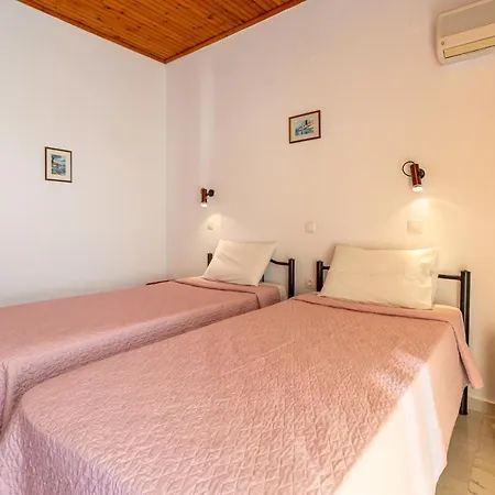 Katina * Nisaki (Corfu)