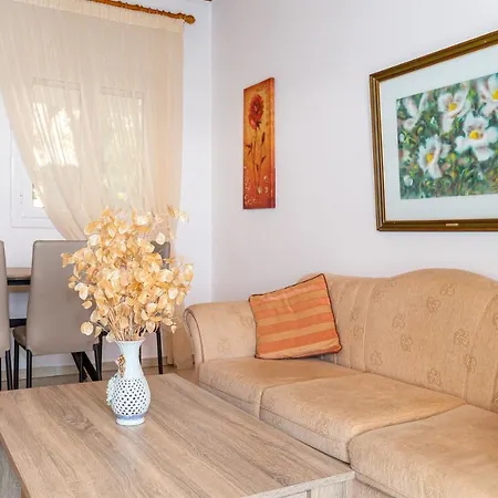 Katina Nisaki (Corfu)